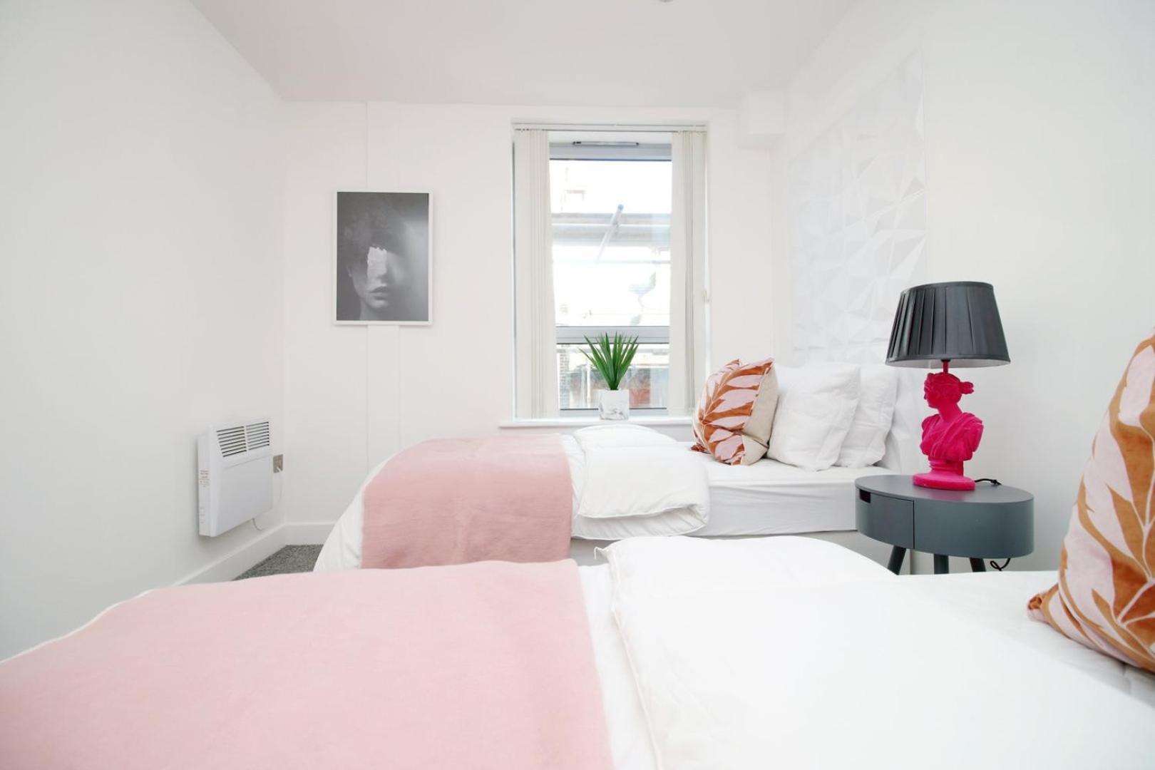 2Br Near City Centre บริสตอล ภายนอก รูปภาพ